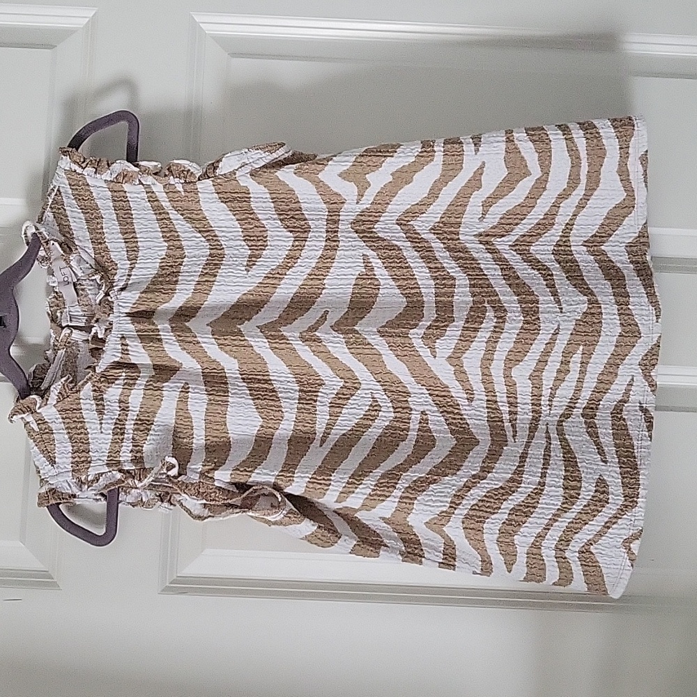 LOFT Zebra Print Ruffle Blouse Medium Tan Cream Sleeveless Work Top